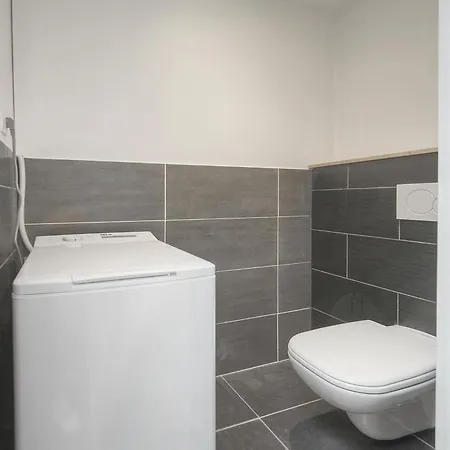 Julian -15 Min Mer-studette- Vca Apartman